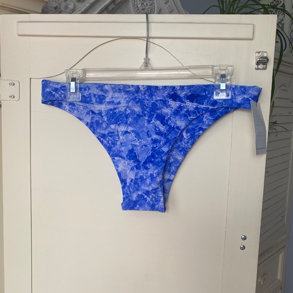 Fused Hawaii size Medium Bikini bottom blues and white - Picture 3 of 13